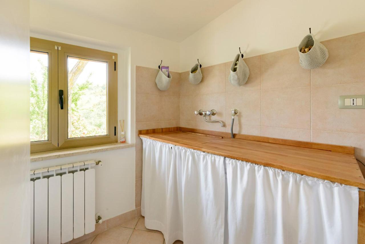 Casa Vacanze San Vittorino กุบบีโอ ภายนอก รูปภาพ