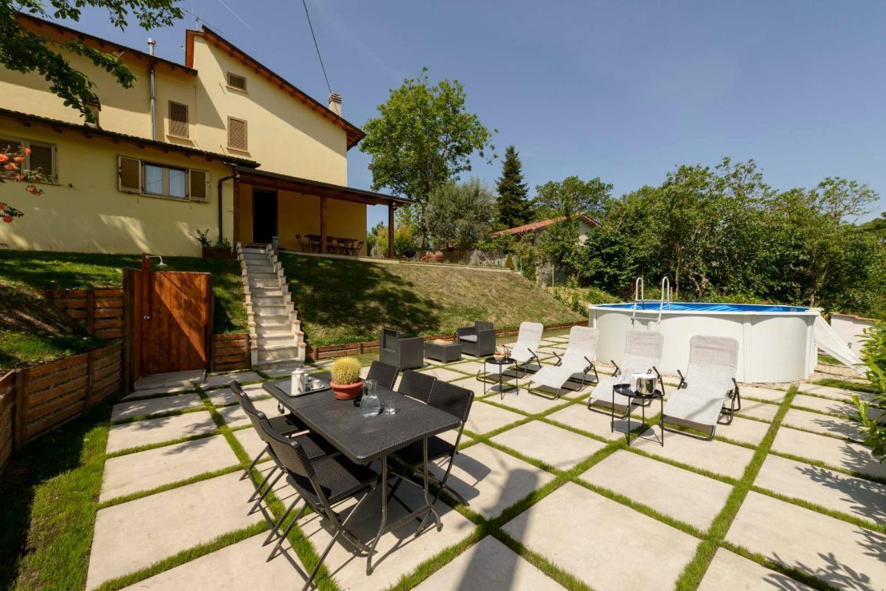 Casa Vacanze San Vittorino กุบบีโอ ภายนอก รูปภาพ